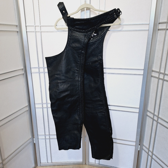 ⤵️Ladies Black Leather Chaps *MEDIUM❤️ - Picture 10 of 14